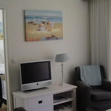 Inviting In South Of France Near The Sea Жуан-ле-Пен