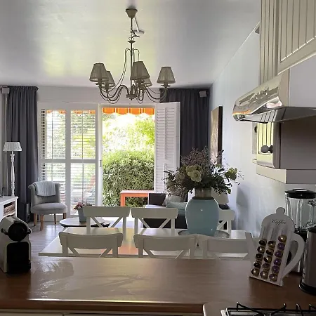 Inviting In South Of France Near The Sea Appartement *