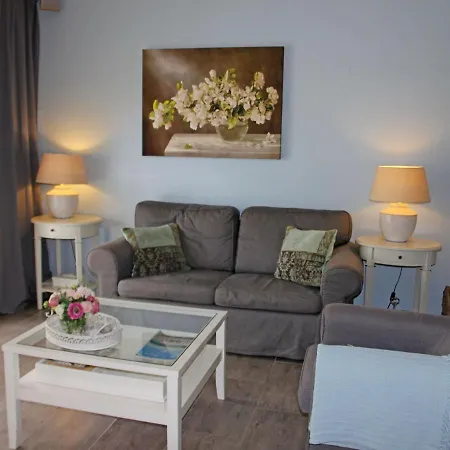 Appartement Inviting In South Of France Near The Sea