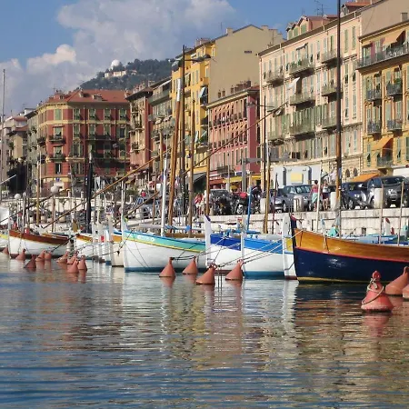 Inviting In South Of France Near The Sea Апартаменты